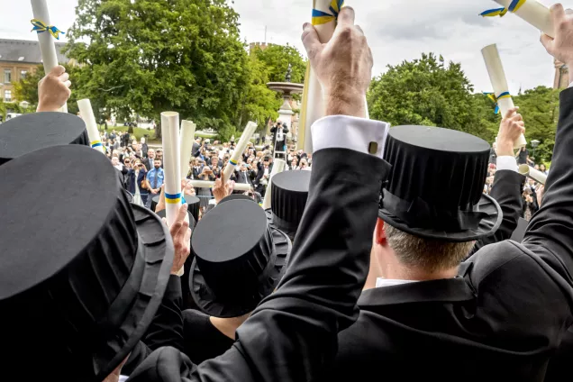 Former doctoral students who have been awarded their degrees. Photo: Kennet Ruona.