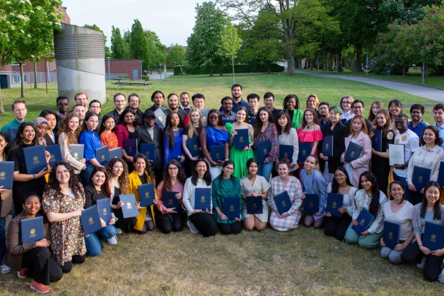 All Lund Student Ambassadors posing together with their final certificate. Photos. 